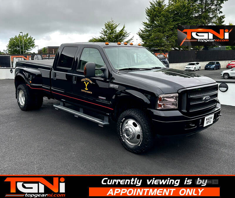 Feb 2005 Ford F-350 Super Dry Lariat Dually