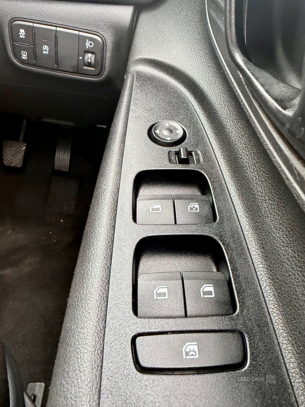 Hyundai i20 HATCHBACK in Down