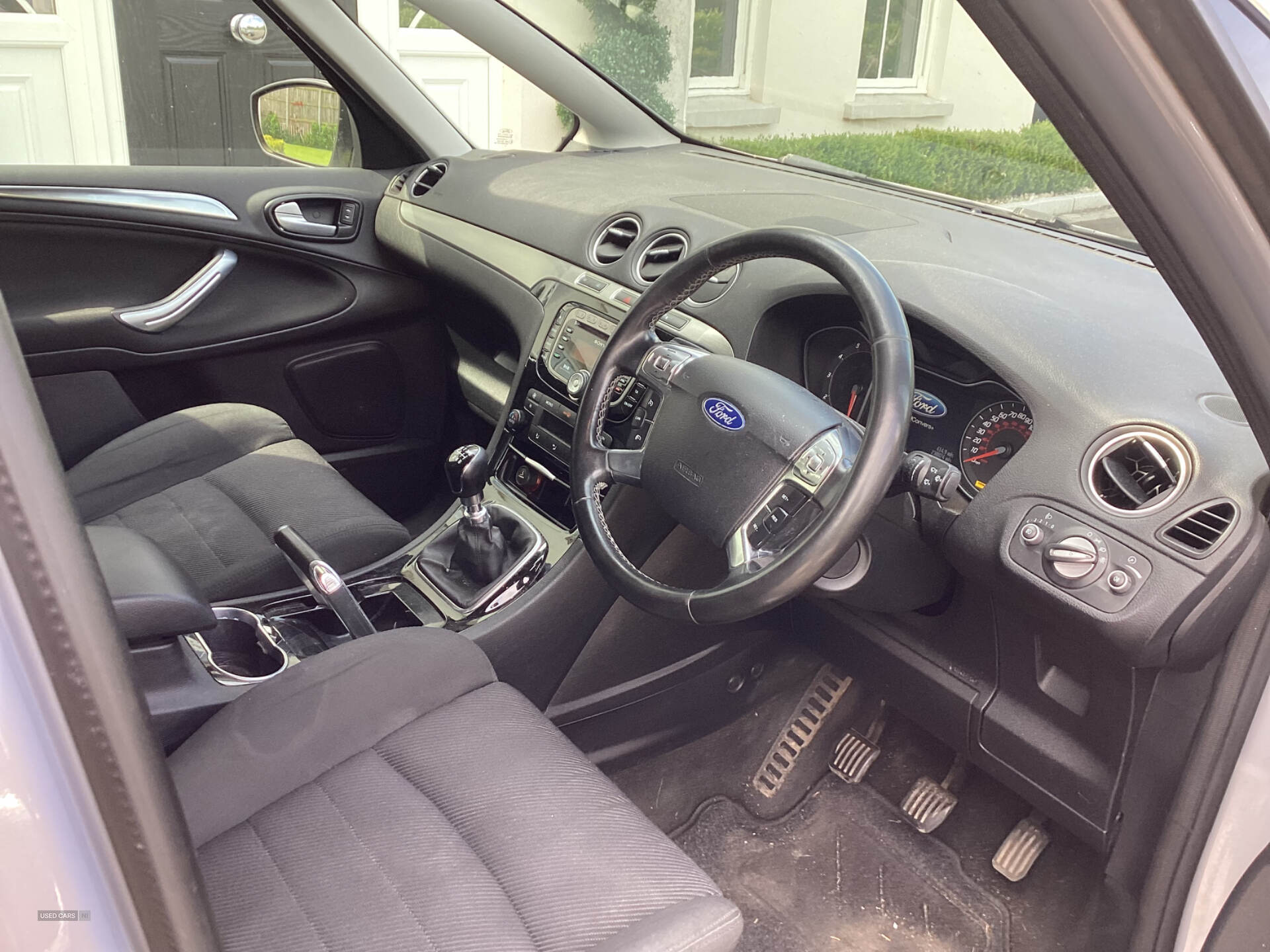 Apr 2011 Ford S-Max 2.0 TDCi 140 Titanium 5dr
