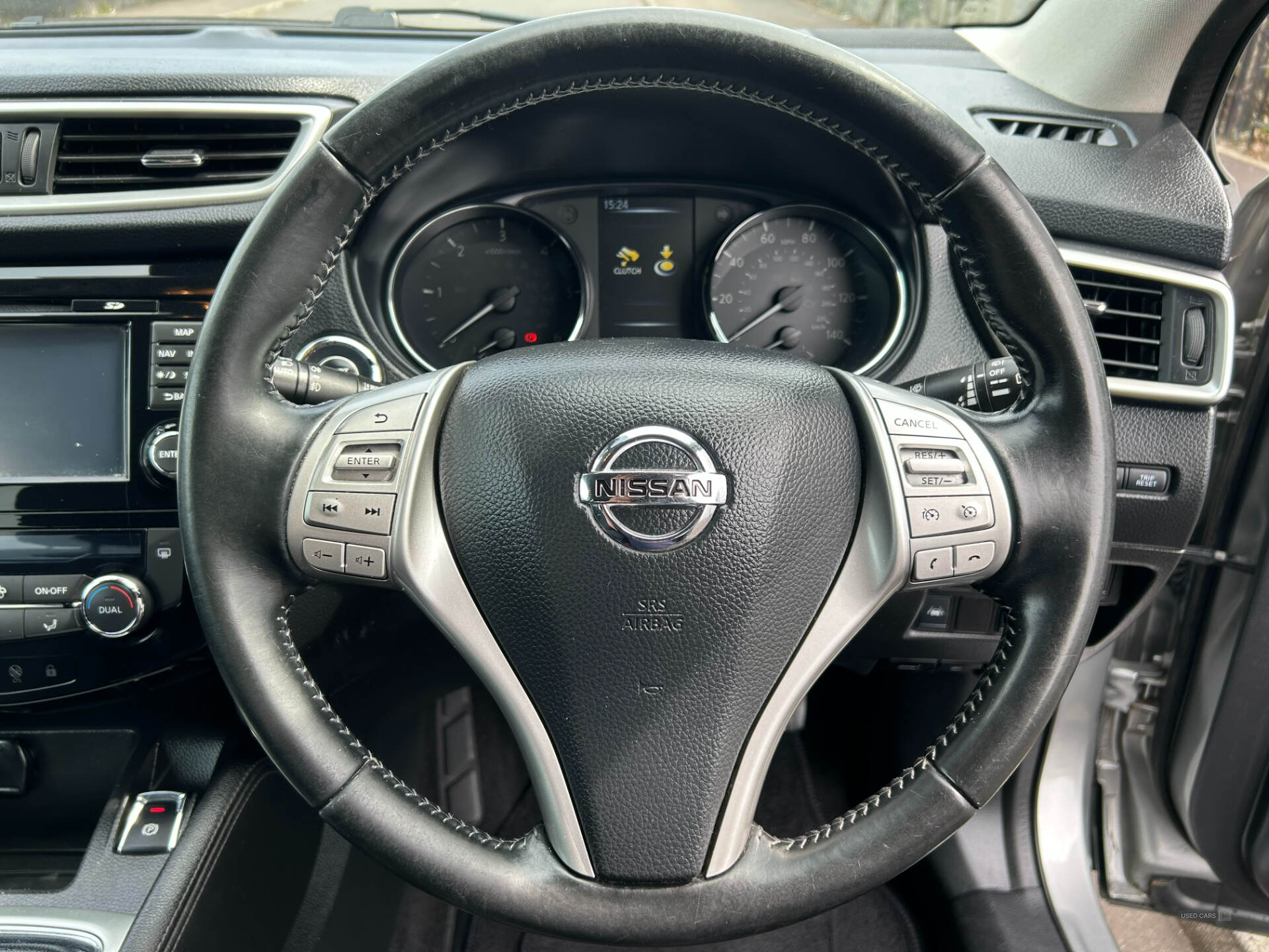 Jan 2015 Nissan Qashqai 1.5 dCi N-Tec+ 5dr