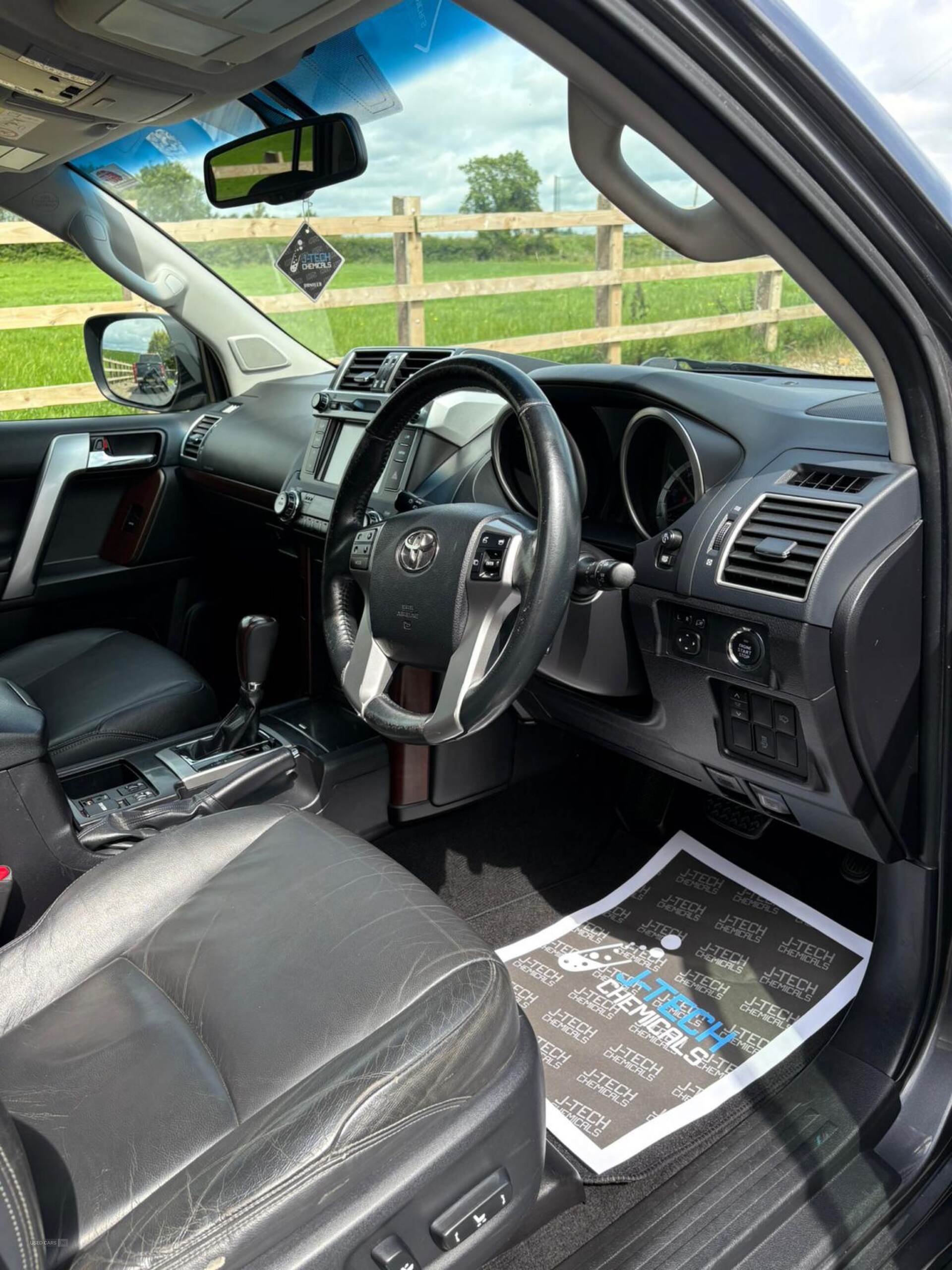 Jan 2015 Toyota Land Cruiser 3.0 D-4D Icon 5dr Auto 7 Seats