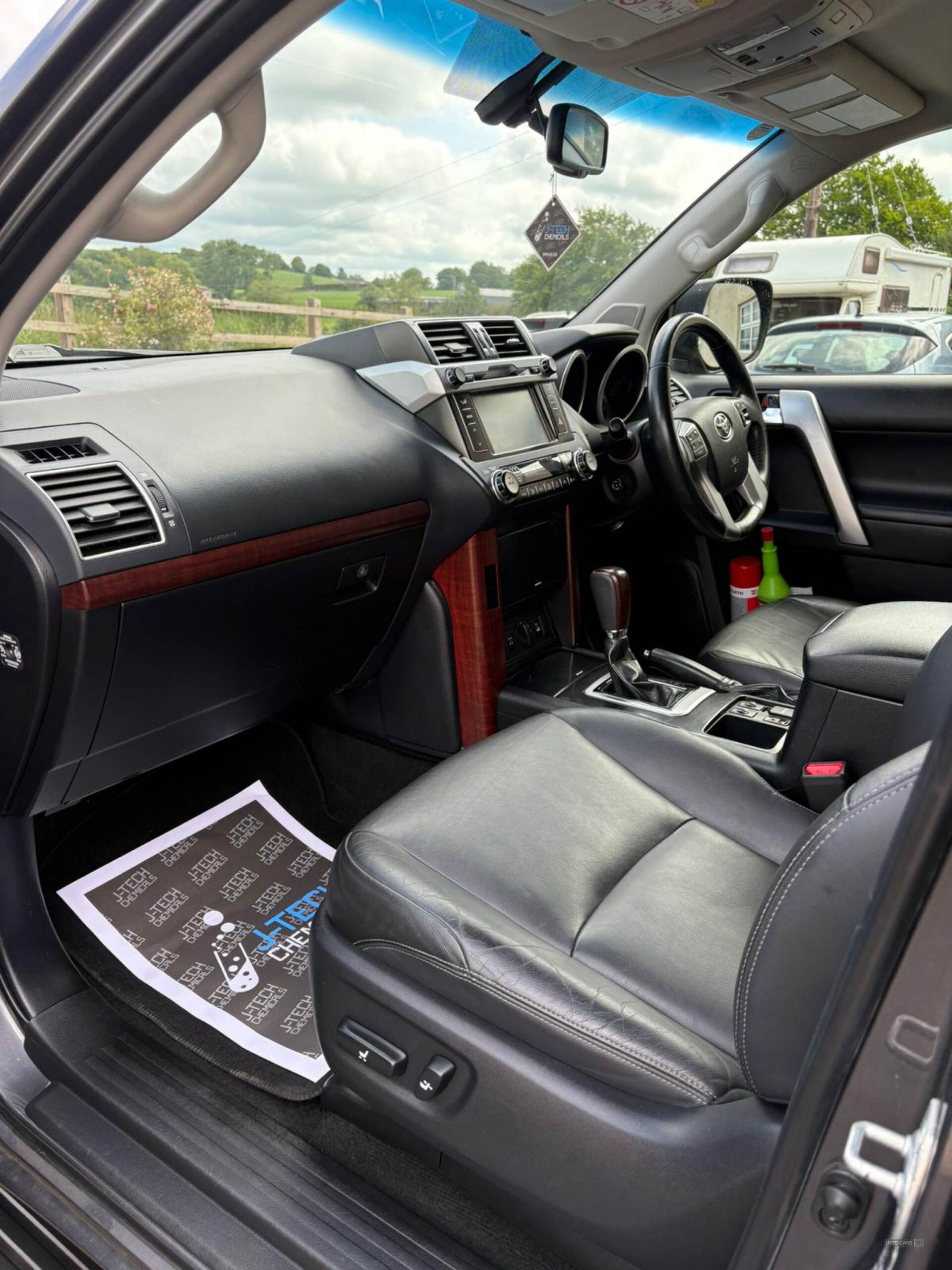 Jan 2015 Toyota Land Cruiser 3.0 D-4D Icon 5dr Auto 7 Seats