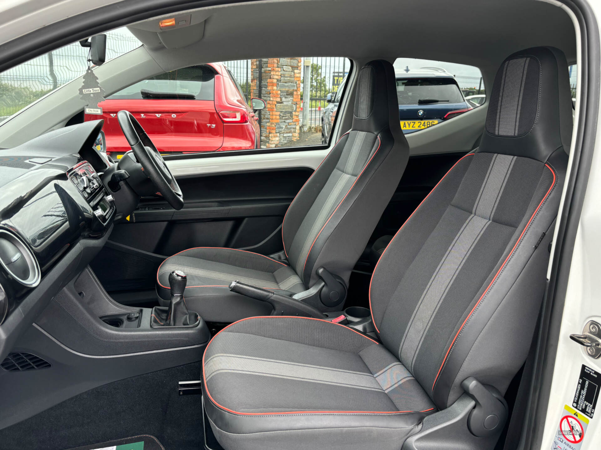 Car Thumbnail 6