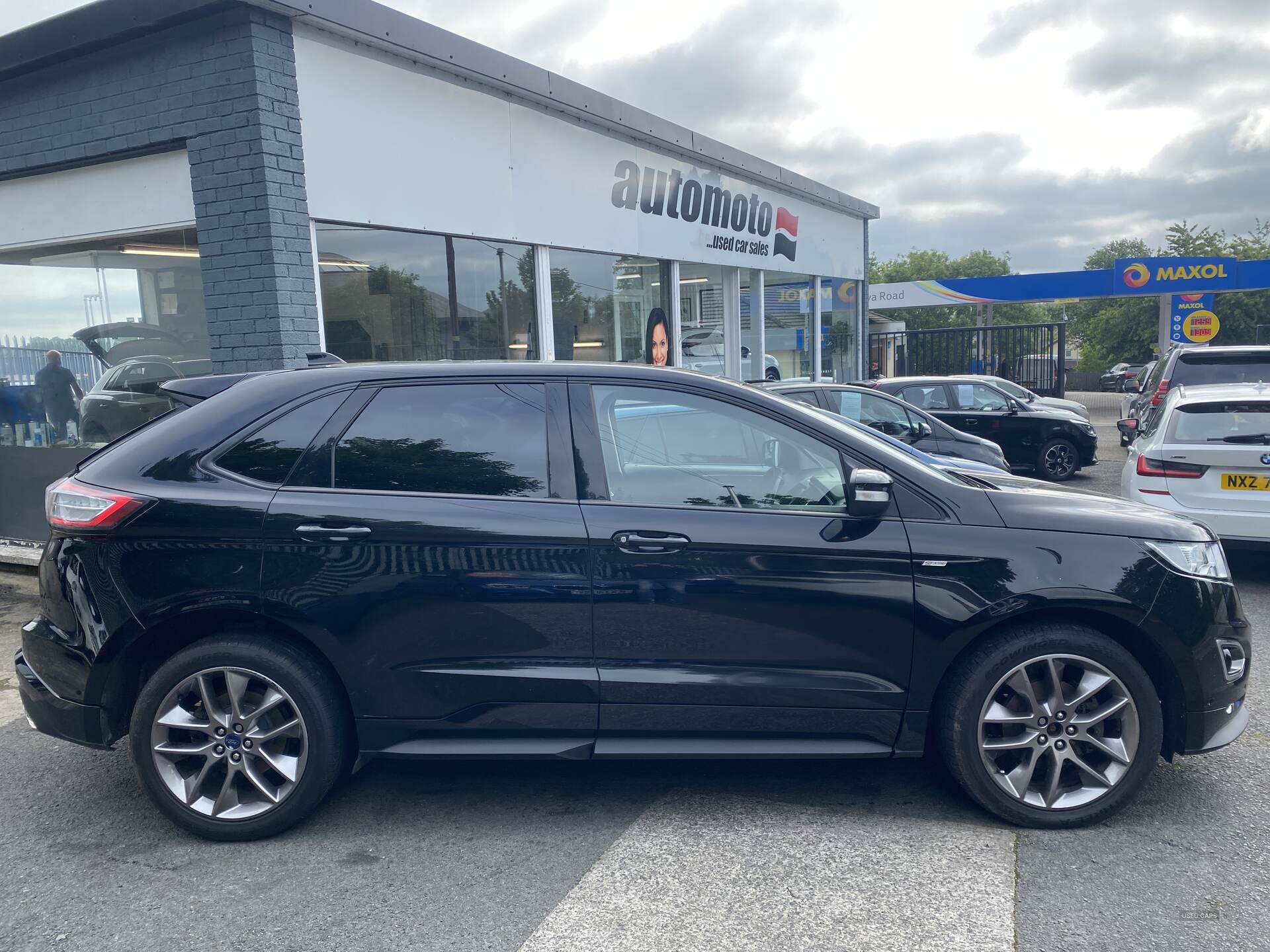 Oct 2017 Ford Edge 2.0 TDCi 210 Sport 5dr Powershift