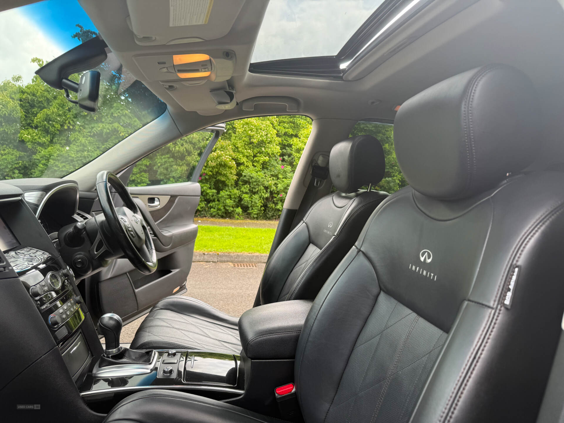 Oct 2014 Infiniti QX70 3.0d GT 5dr Auto