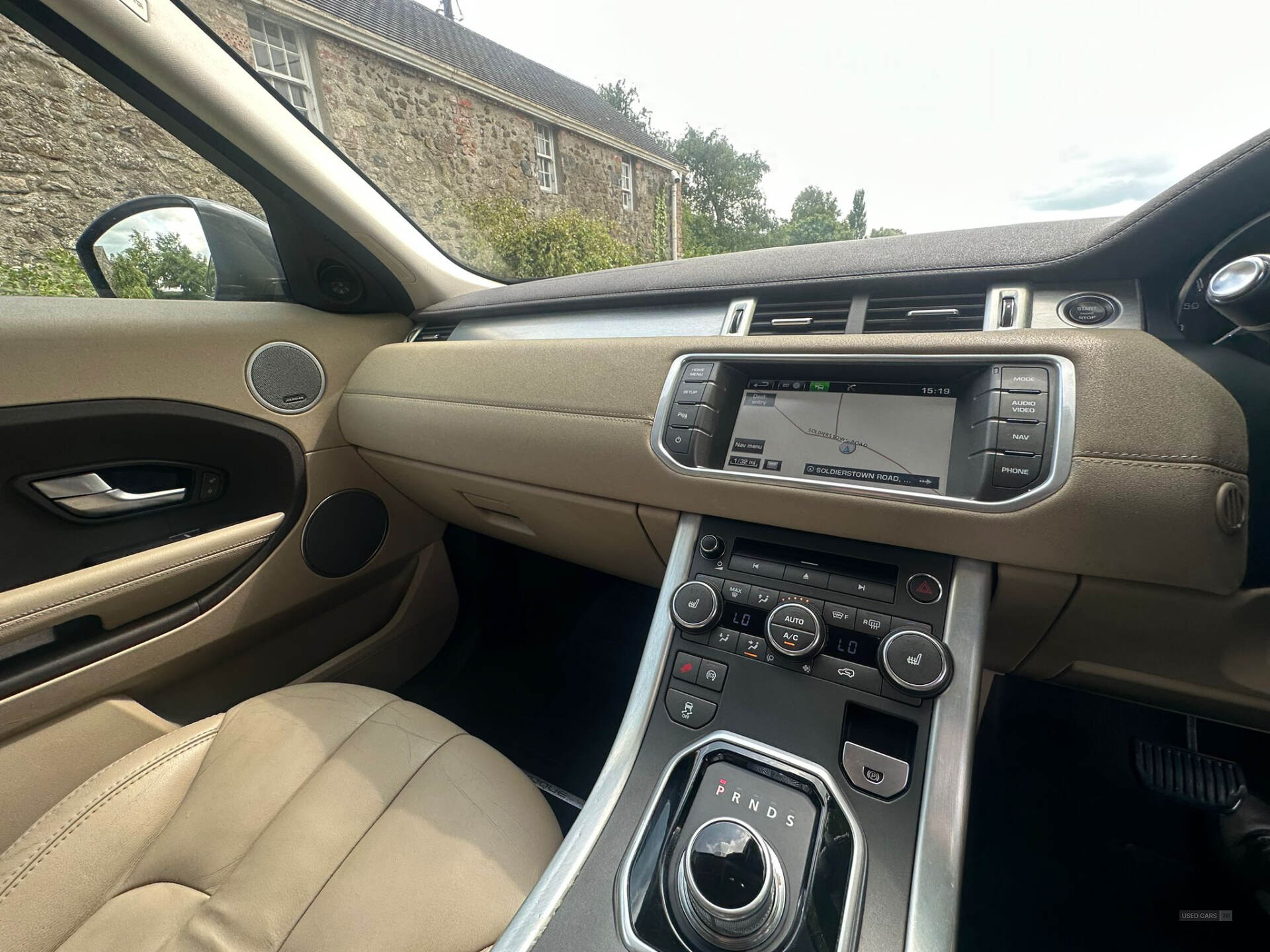 Apr 2014 Land Rover Range Rover Evoque 2.2 SD4 Pure 5dr Auto [9] [Tech Pack]