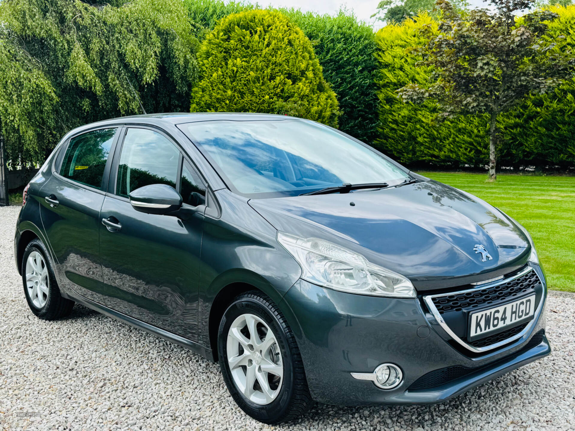 Jan 2015 Peugeot 208 1.2 VTi Active 5dr