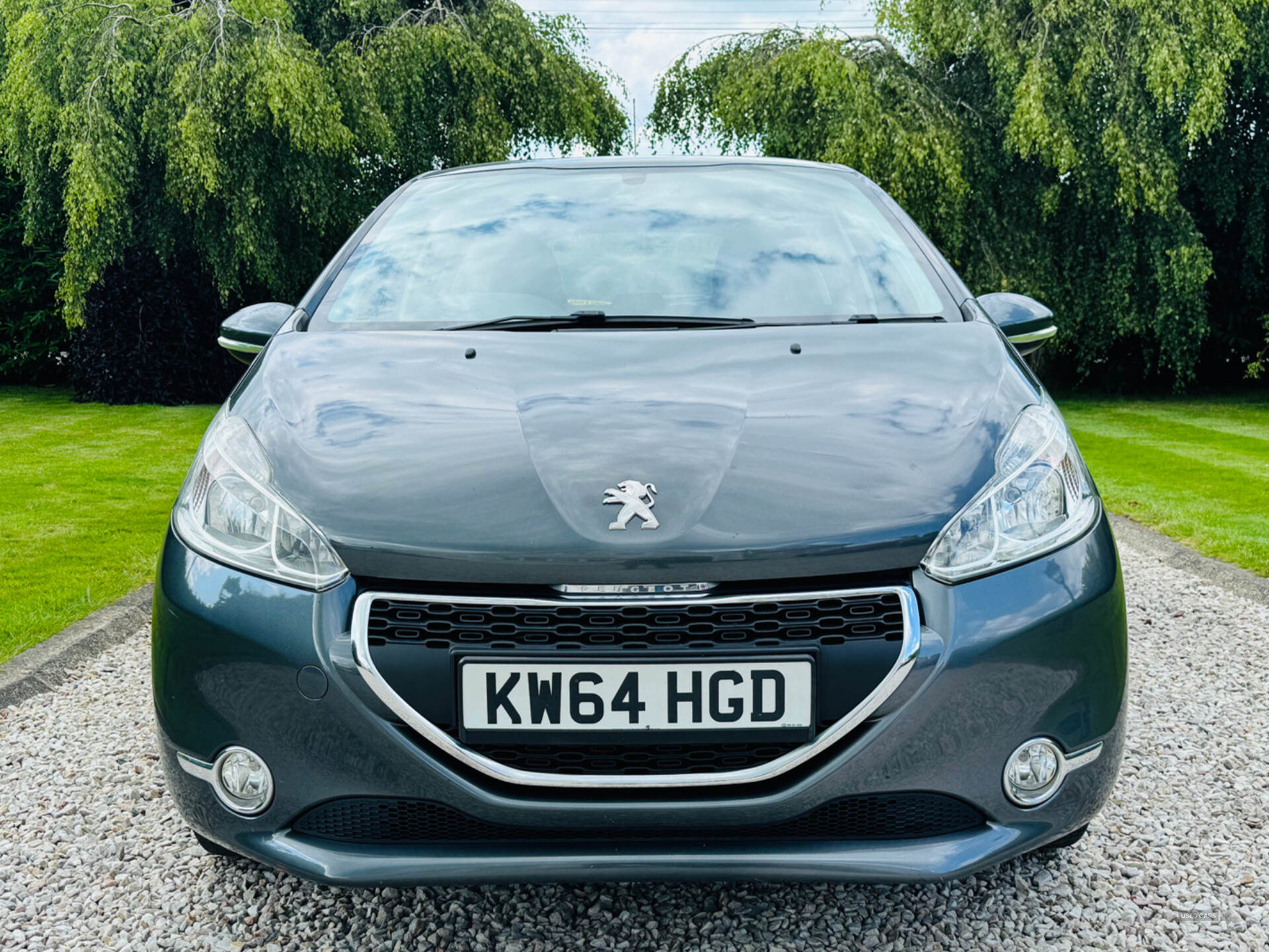 Jan 2015 Peugeot 208 1.2 VTi Active 5dr