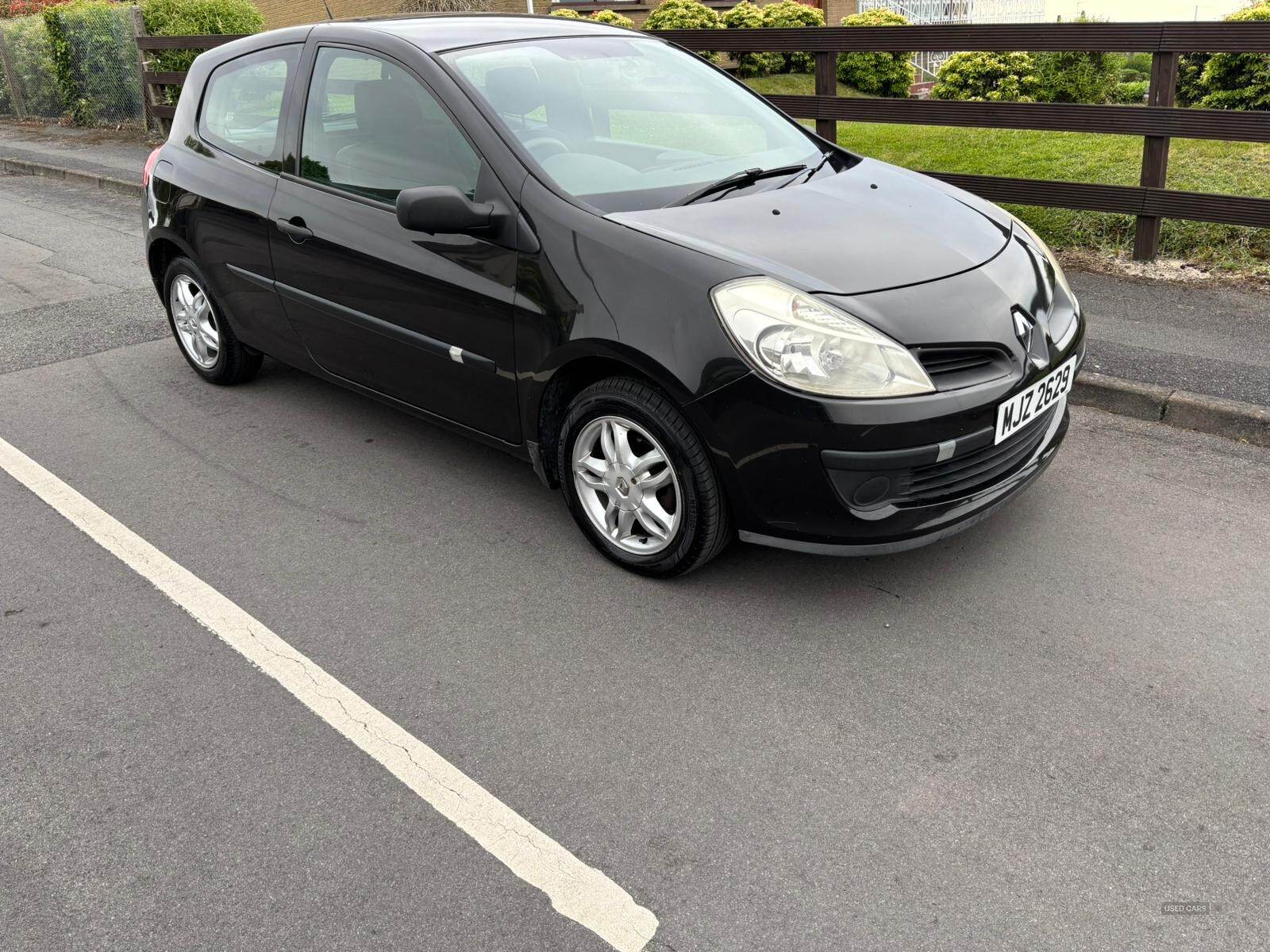 Aug 2010 Renault Clio 1.2 16V Dynamique TomTom 3dr