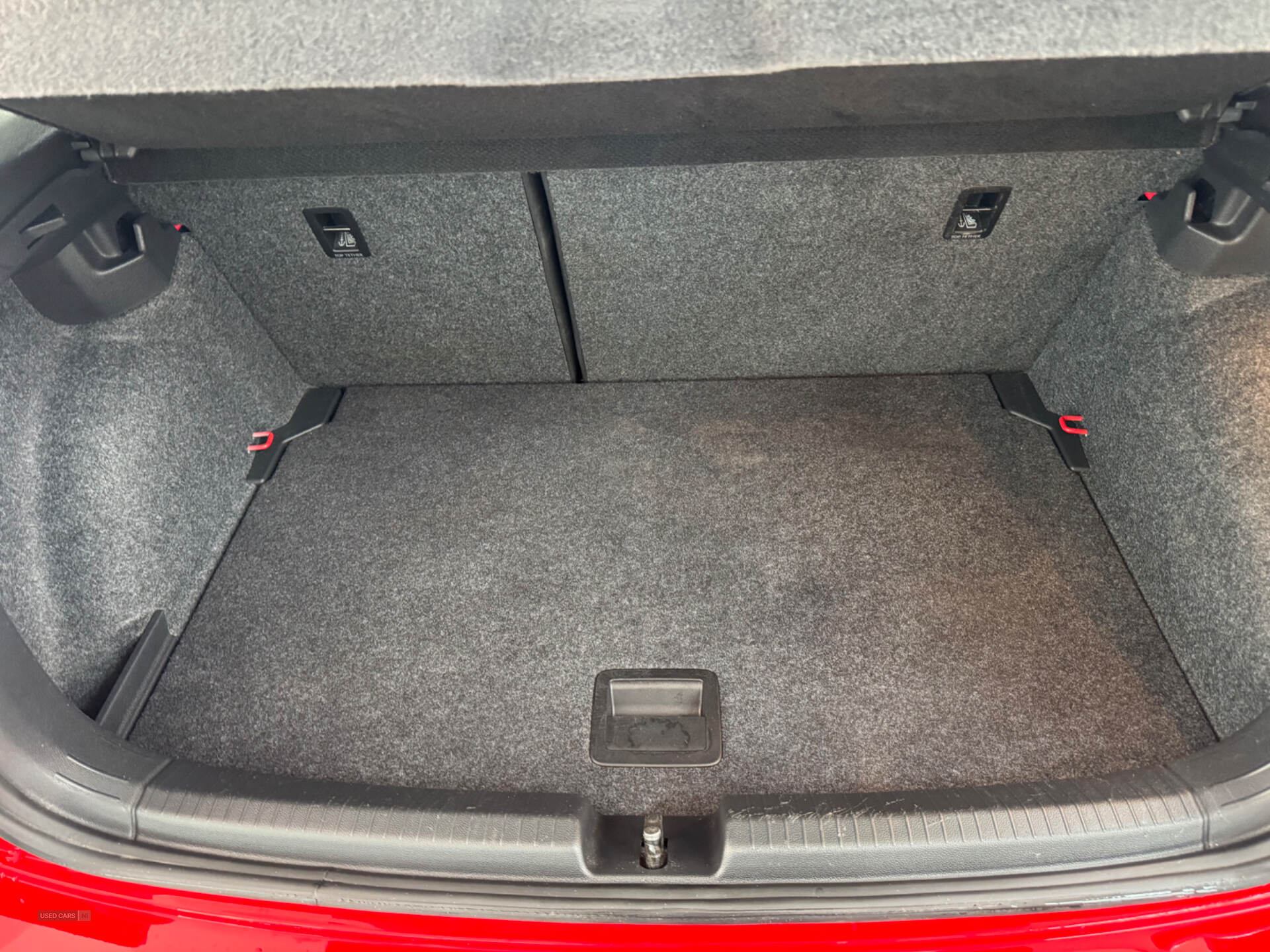 Volkswagen Polo HATCHBACK in Down