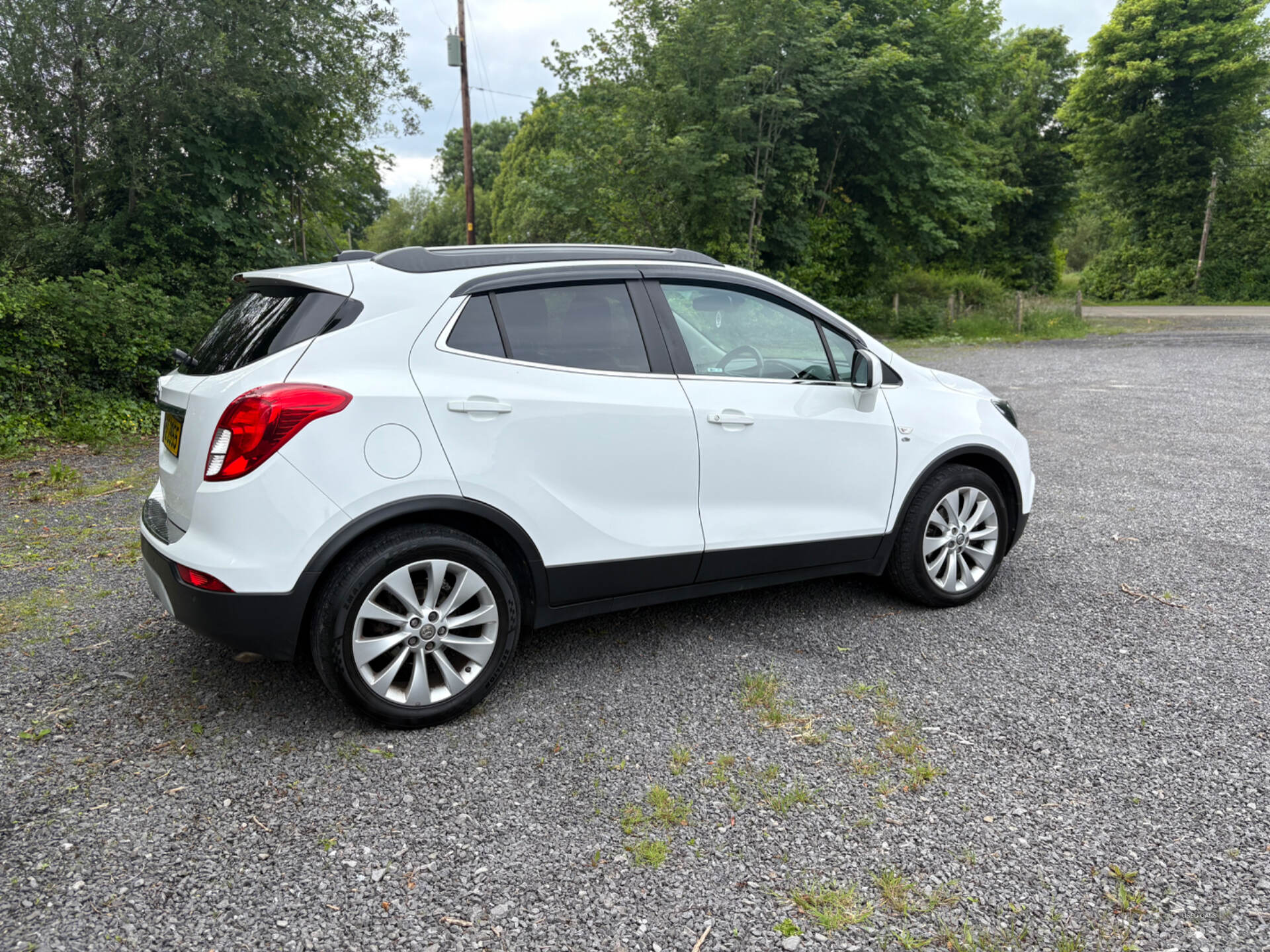Apr 2017 Vauxhall Mokka X 1.6i Elite 5dr