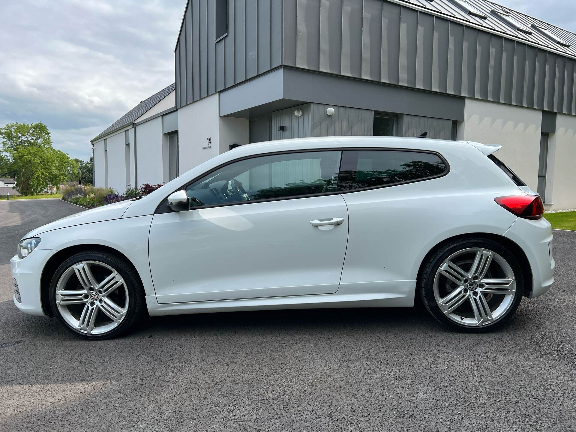 May 2015 Volkswagen Scirocco 2.0 TDi BlueMotion Tech R-Line 3dr