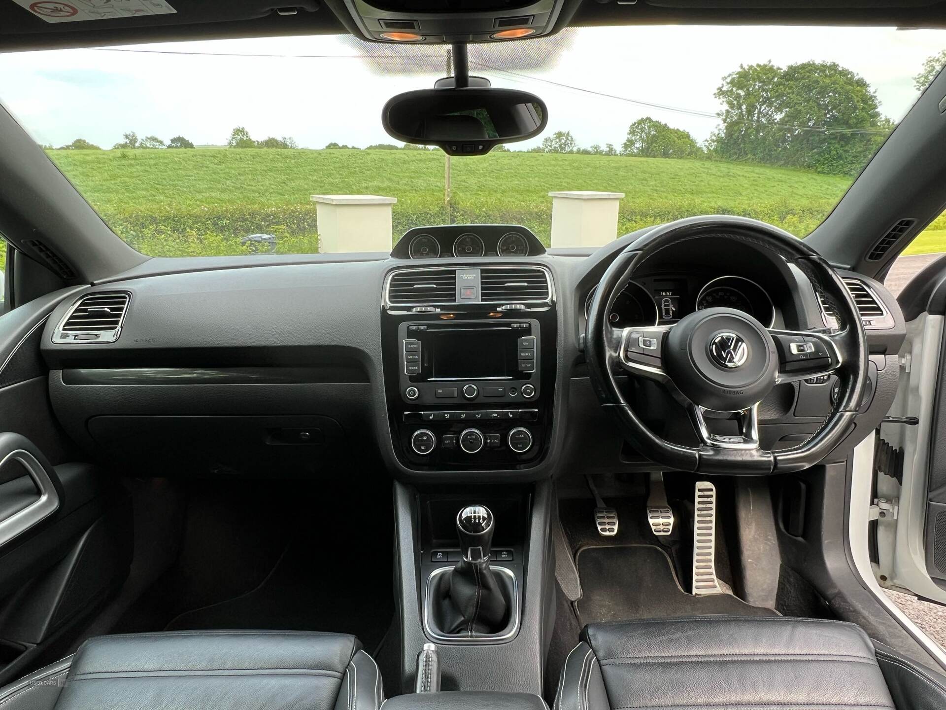May 2015 Volkswagen Scirocco 2.0 TDi BlueMotion Tech R-Line 3dr