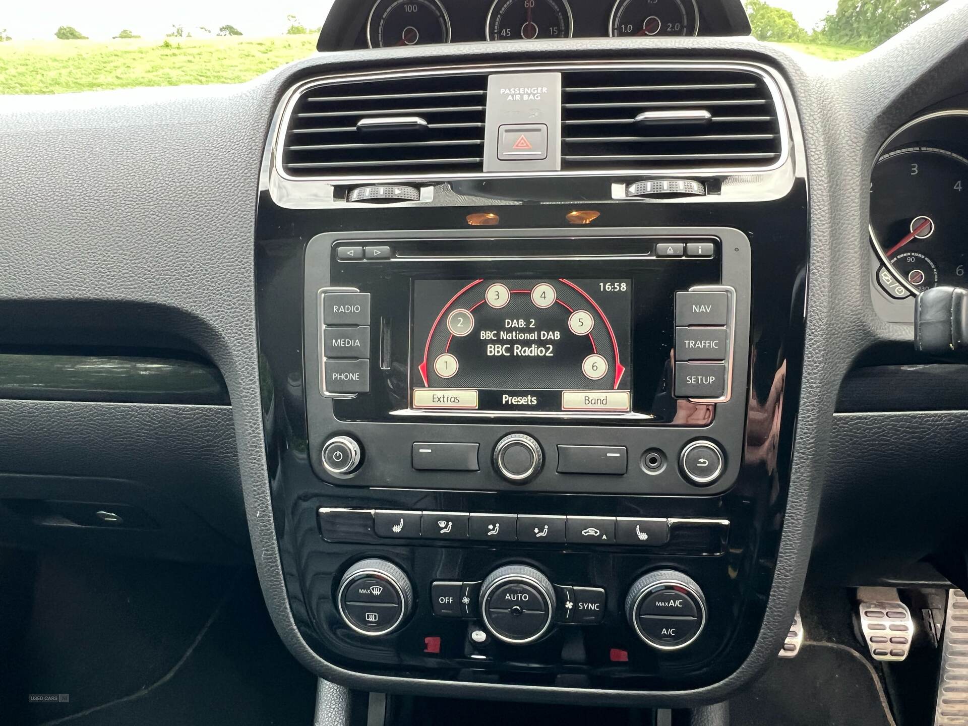 May 2015 Volkswagen Scirocco 2.0 TDi BlueMotion Tech R-Line 3dr