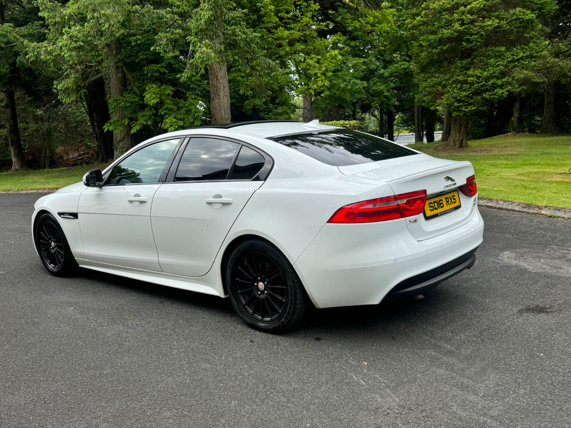 Mar 2016 Jaguar XE 2.0d R-Sport 4dr Auto