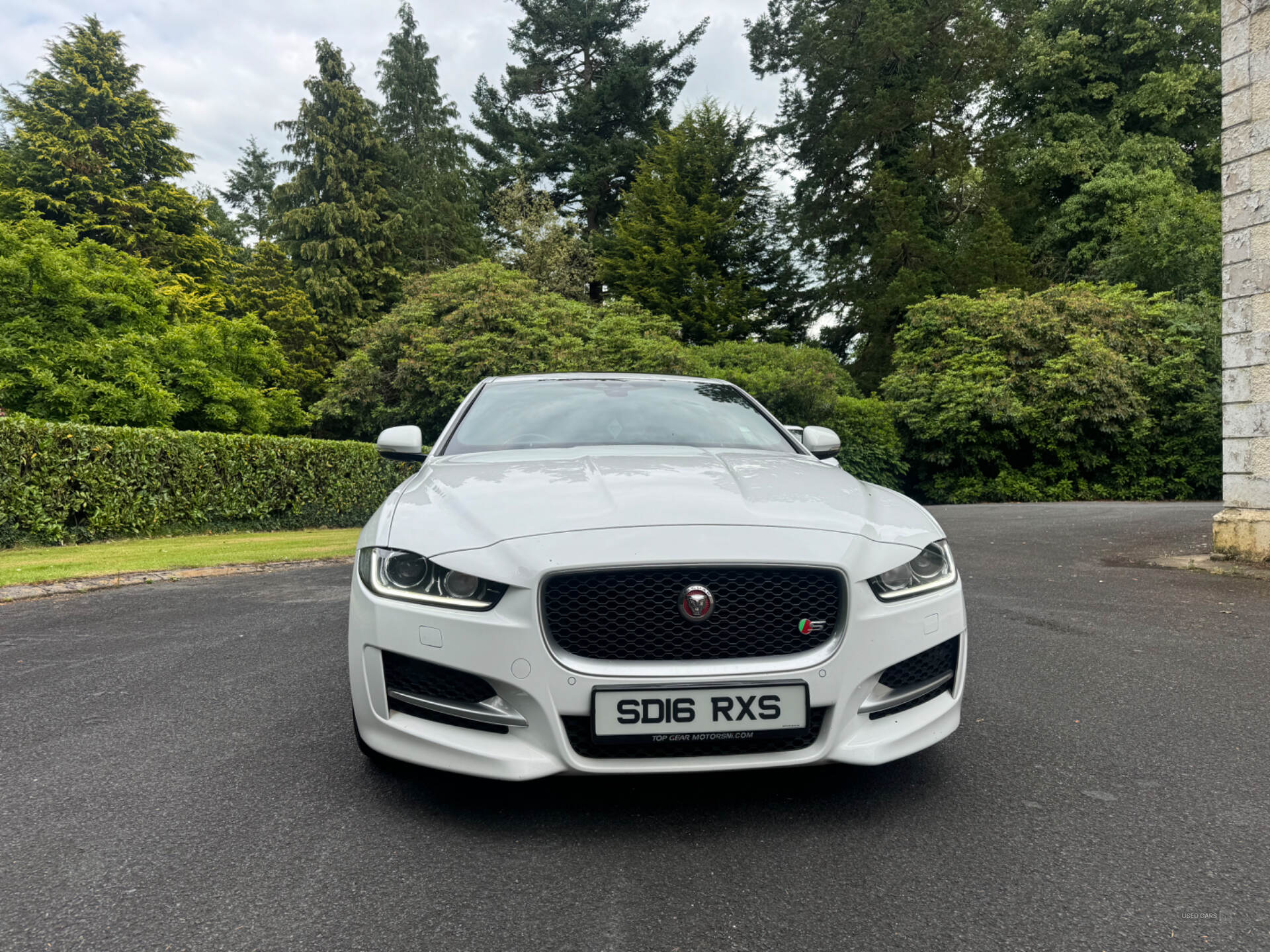 Mar 2016 Jaguar XE 2.0d R-Sport 4dr Auto