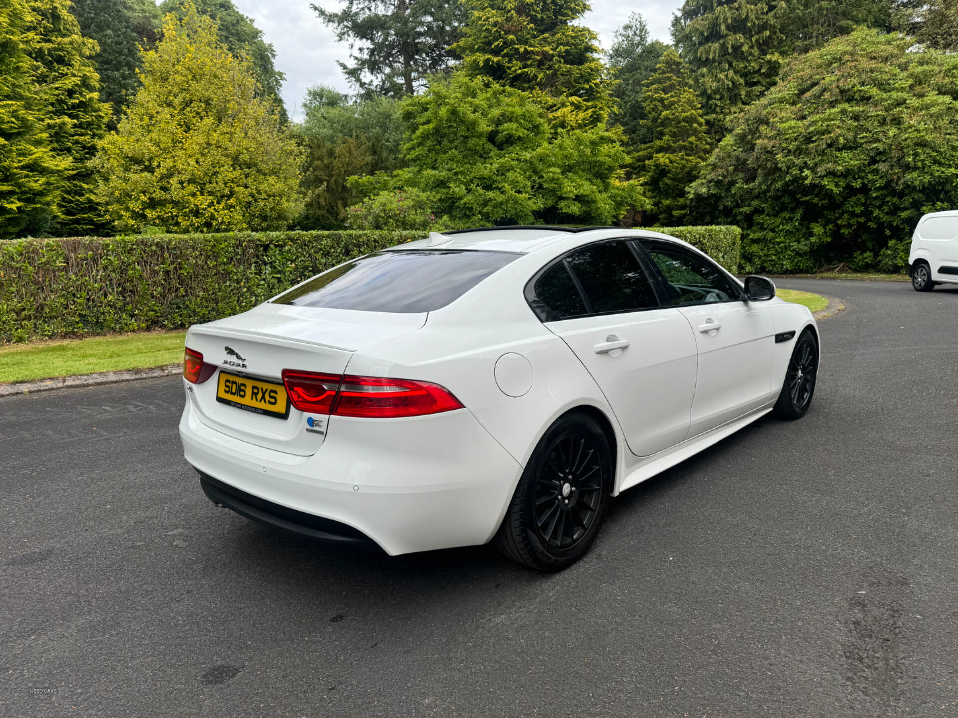 Mar 2016 Jaguar XE 2.0d R-Sport 4dr Auto