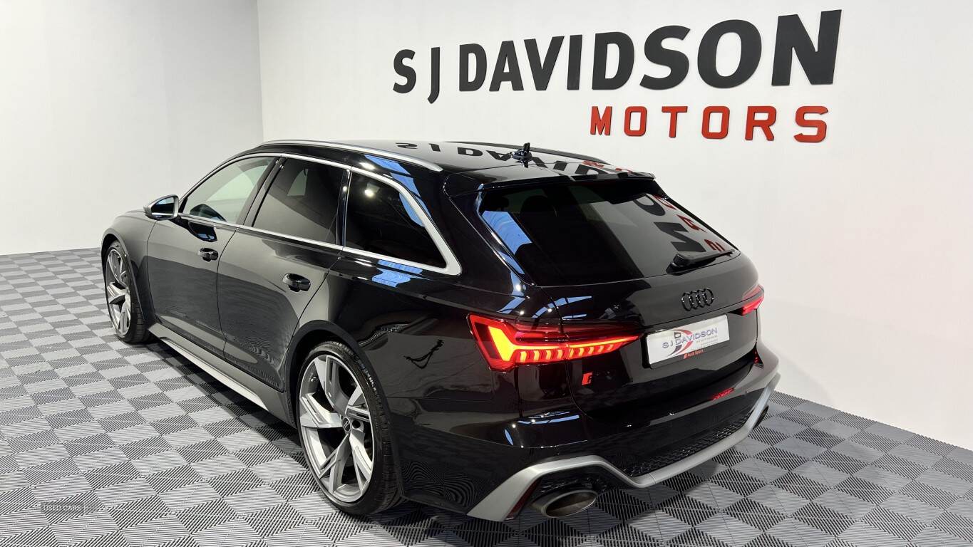 Jun 2024 Audi RS6 RS 6 TFSI Quattro Performance 5dr Tiptronic