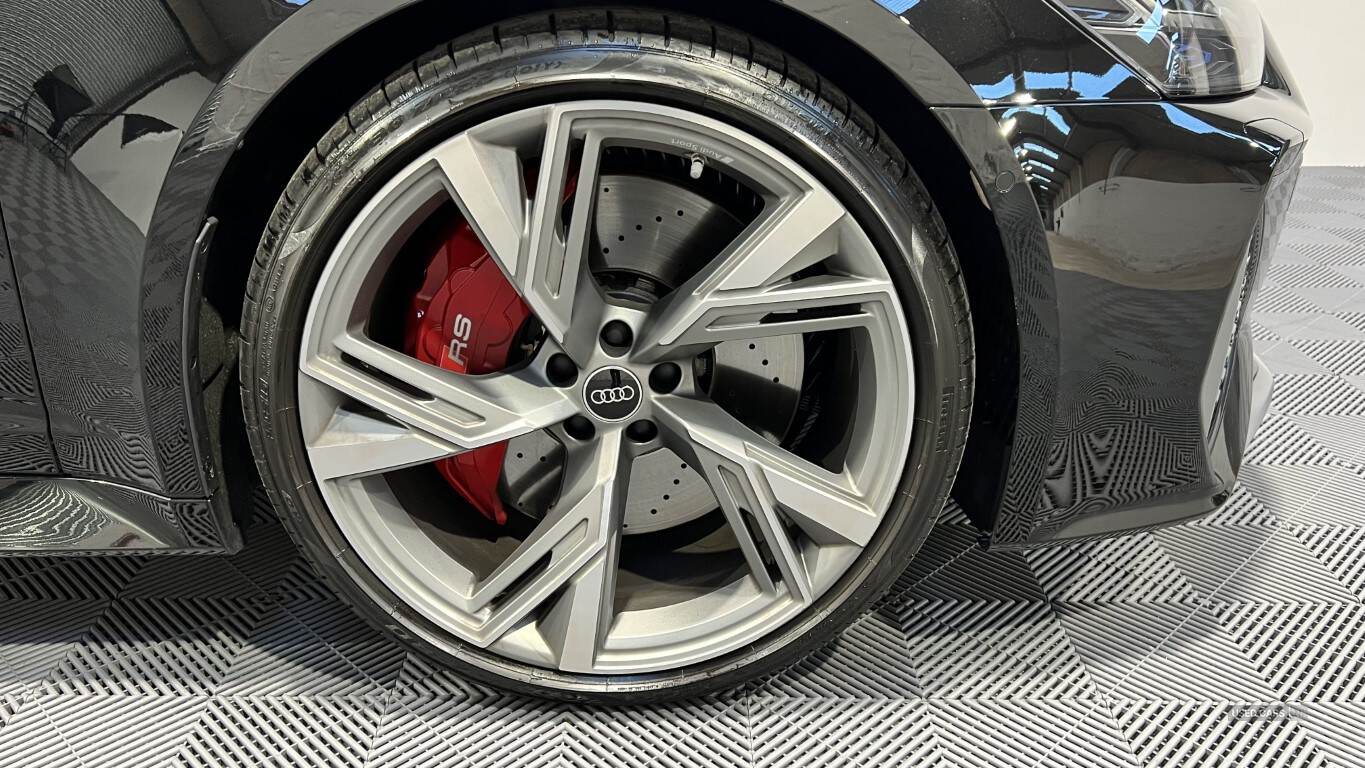 Jun 2024 Audi RS6 RS 6 TFSI Quattro Performance 5dr Tiptronic