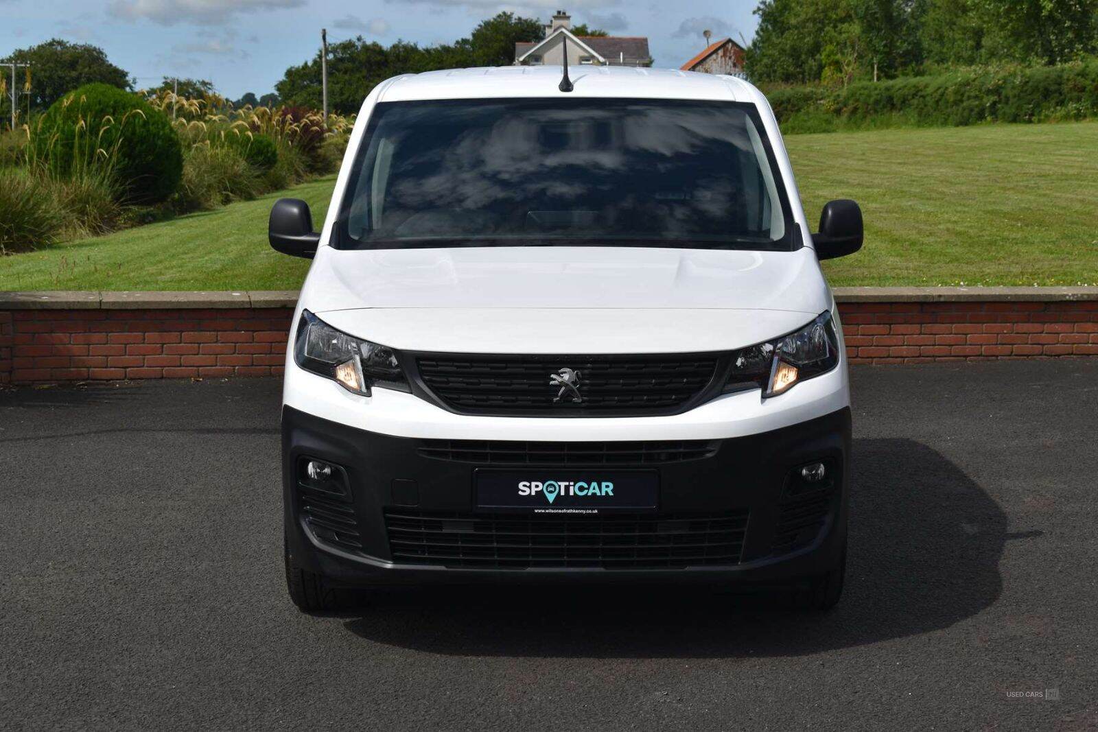 Jan 2021 Peugeot Partner 1000 1.5 BlueHDi 100 Professional Van