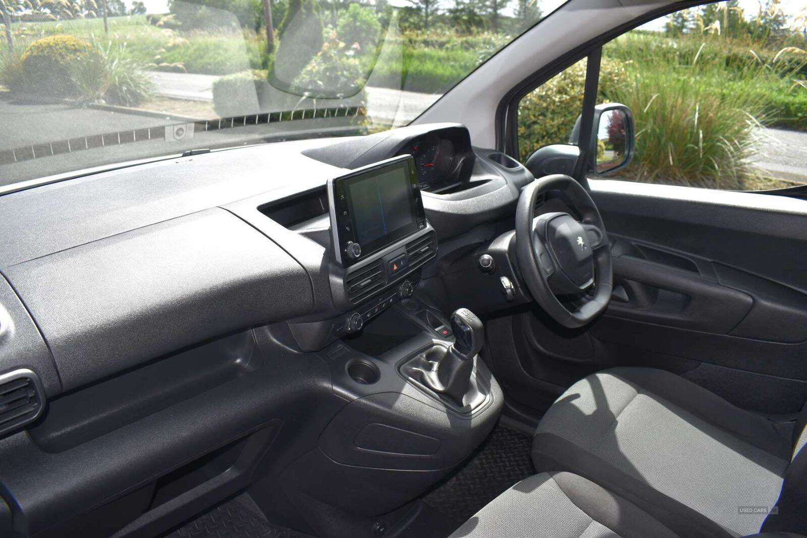 Jan 2021 Peugeot Partner 1000 1.5 BlueHDi 100 Professional Van