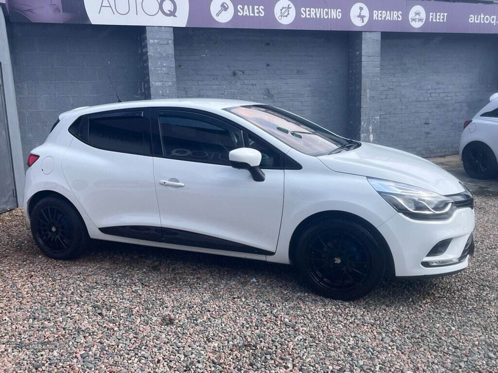 Jan 2019 Renault Clio 0.9 TCE 75 Play 5dr