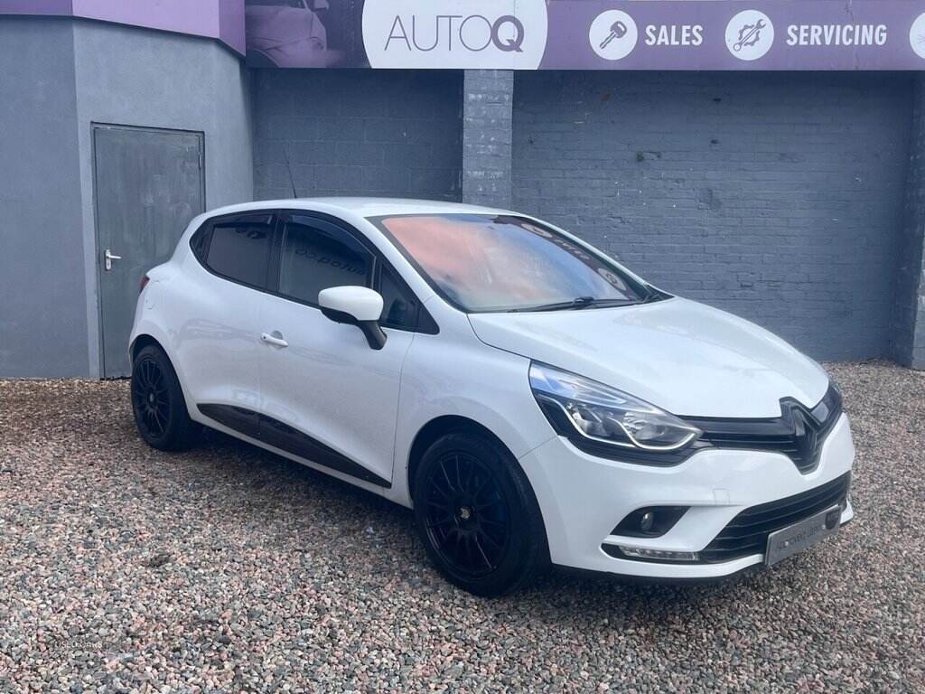 Jan 2019 Renault Clio 0.9 TCE 75 Play 5dr