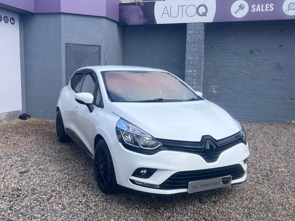 Jan 2019 Renault Clio 0.9 TCE 75 Play 5dr