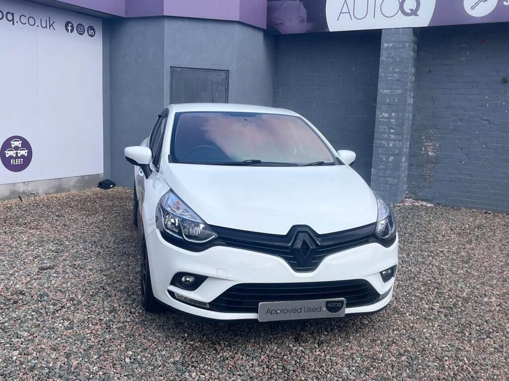 Jan 2019 Renault Clio 0.9 TCE 75 Play 5dr