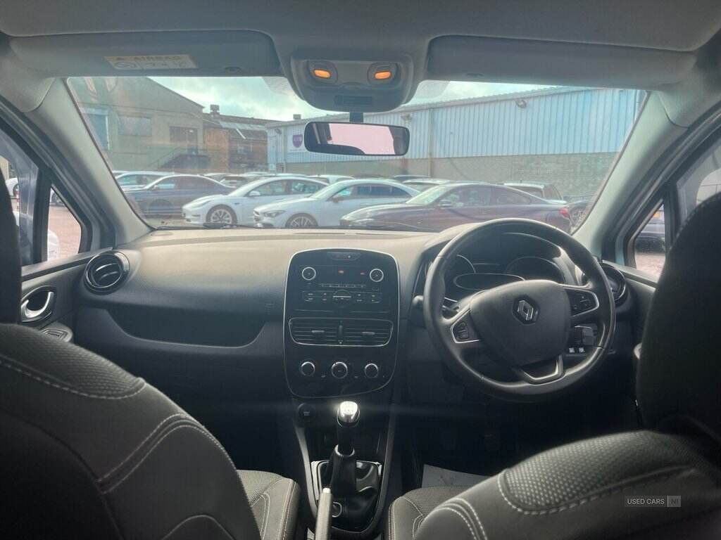 Jan 2019 Renault Clio 0.9 TCE 75 Play 5dr