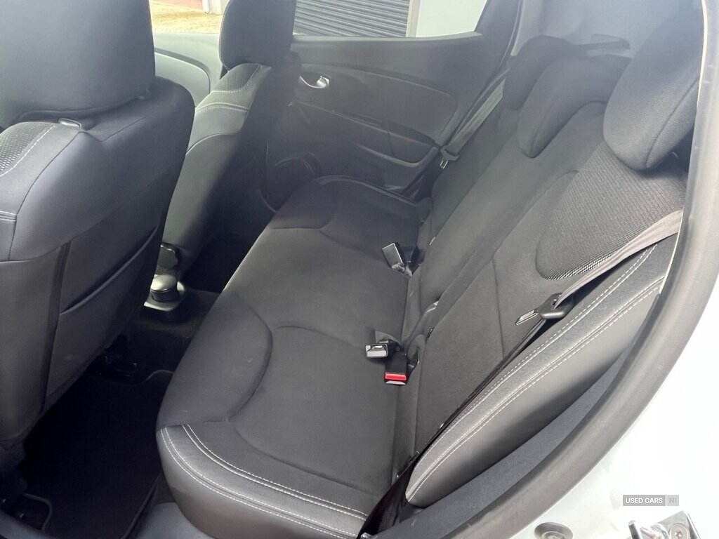 Jan 2019 Renault Clio 0.9 TCE 75 Play 5dr