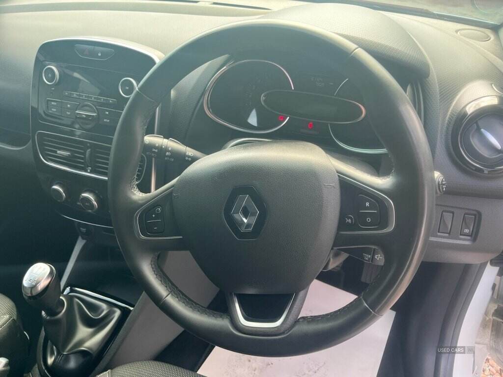 Jan 2019 Renault Clio 0.9 TCE 75 Play 5dr
