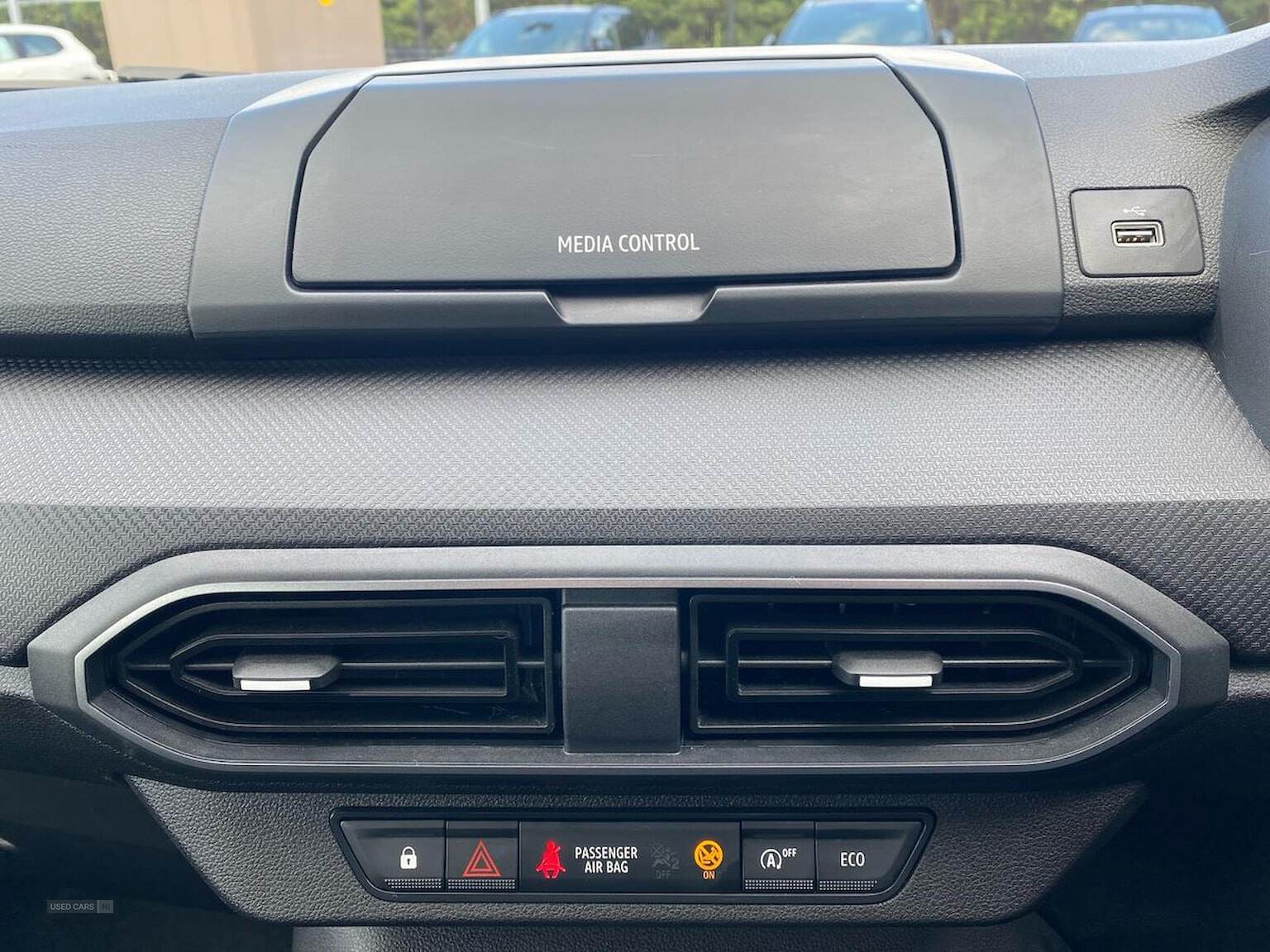 Jun 2023 Dacia Jogger 1.0 Tce Essential 5Dr