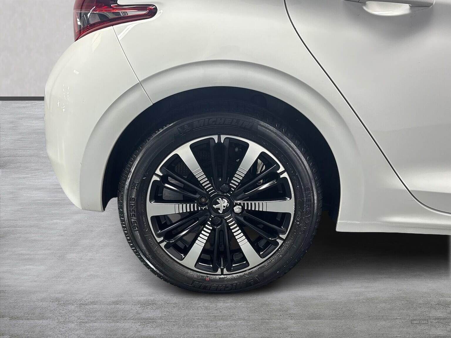 Jul 2018 Peugeot 208 1.2 Puretech Allure Premium 5Dr [Start Stop]