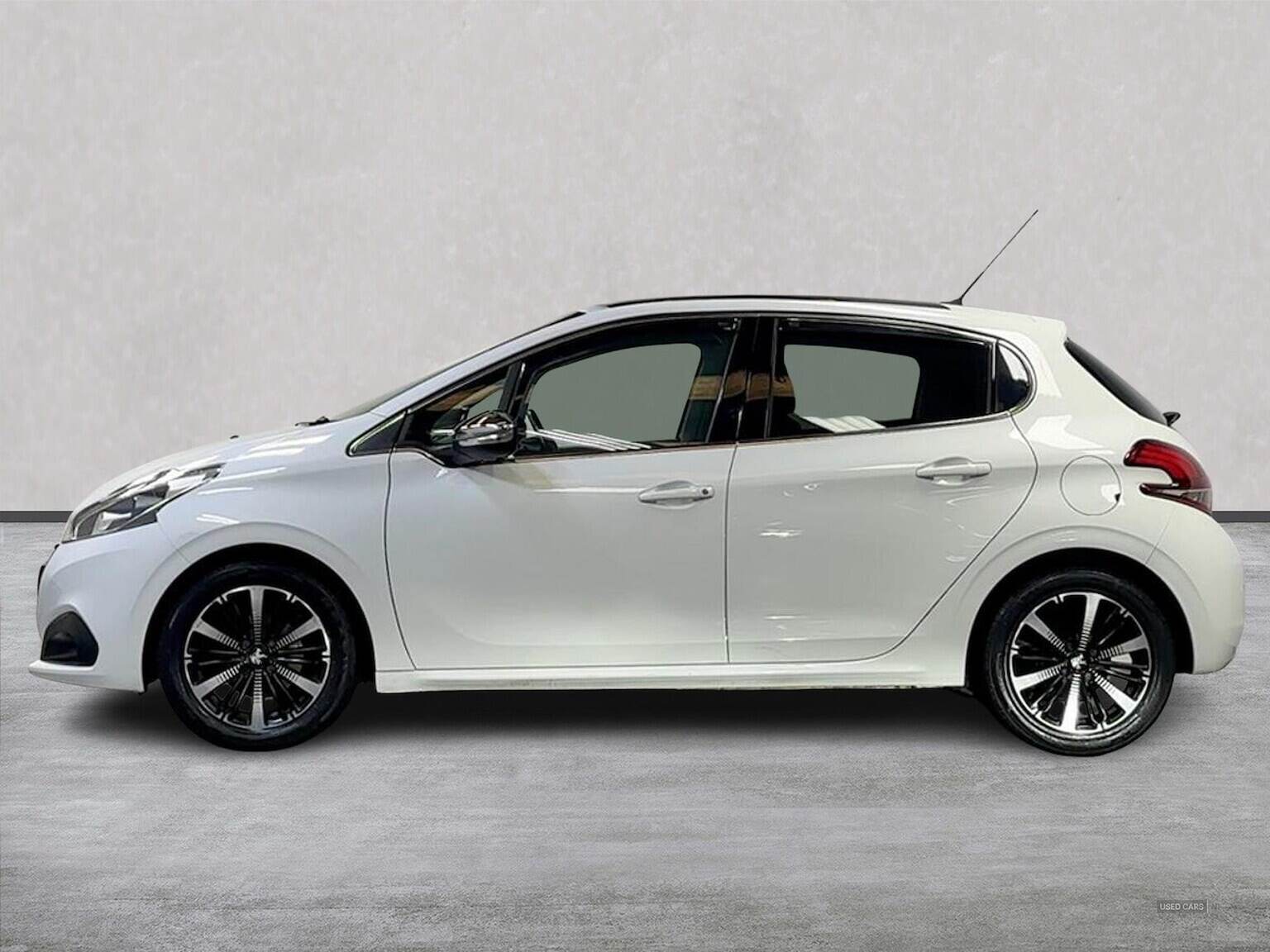 Jul 2018 Peugeot 208 1.2 Puretech Allure Premium 5Dr [Start Stop]
