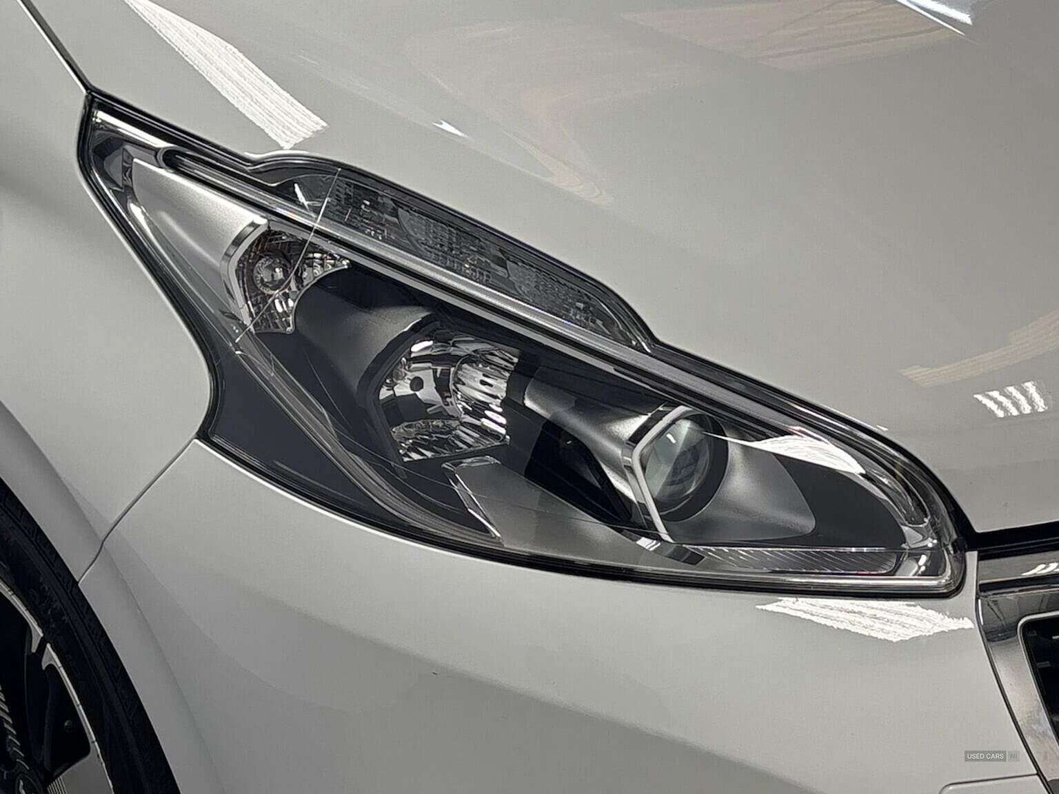 Jul 2018 Peugeot 208 1.2 Puretech Allure Premium 5Dr [Start Stop]