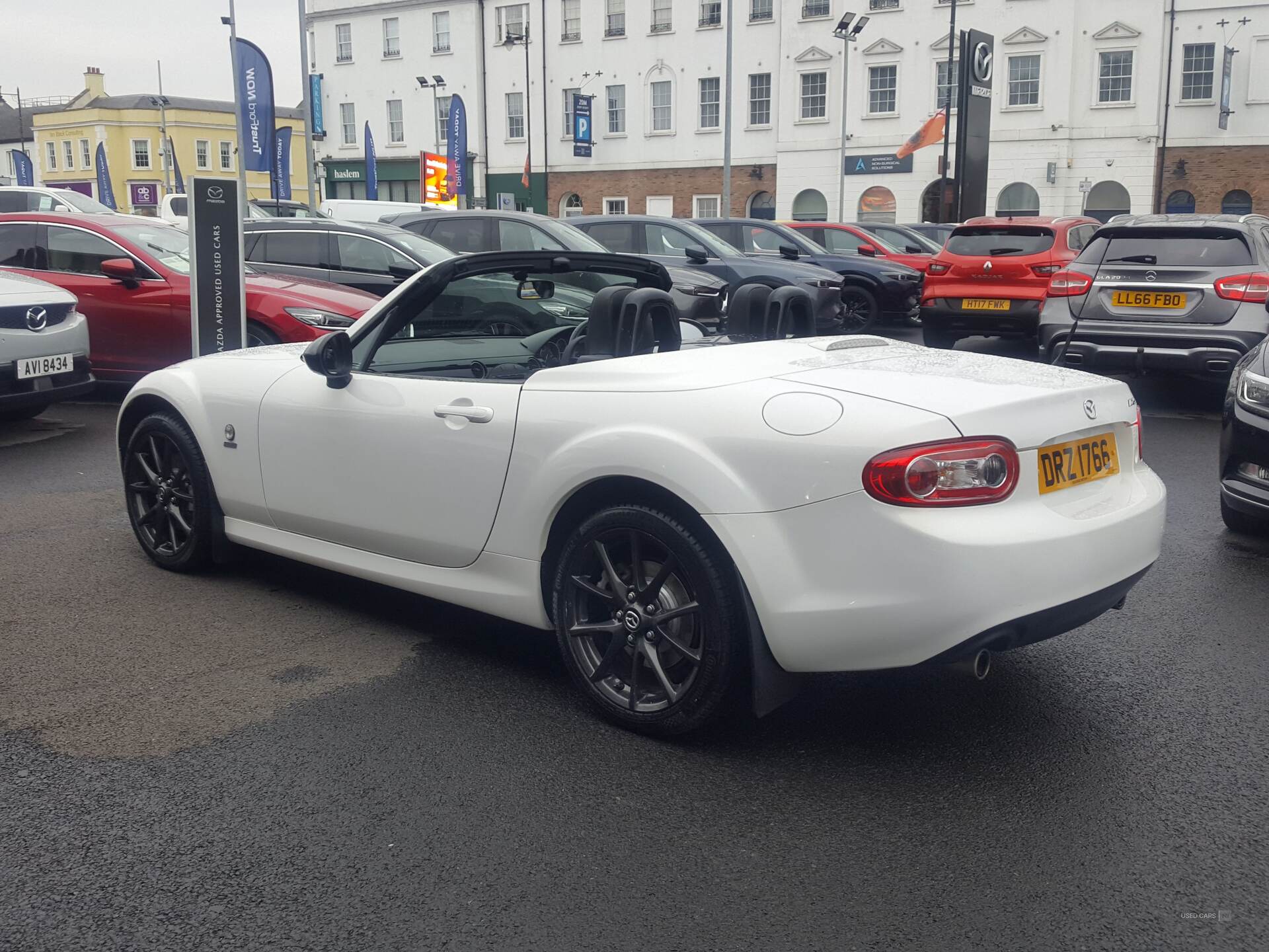 Sep 2011 Mazda MX-5 2.0i Sport Black 2dr