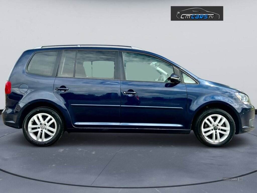 May 2015 Volkswagen Touran 1.6 TDI 105 BlueMotion Tech SE 5dr