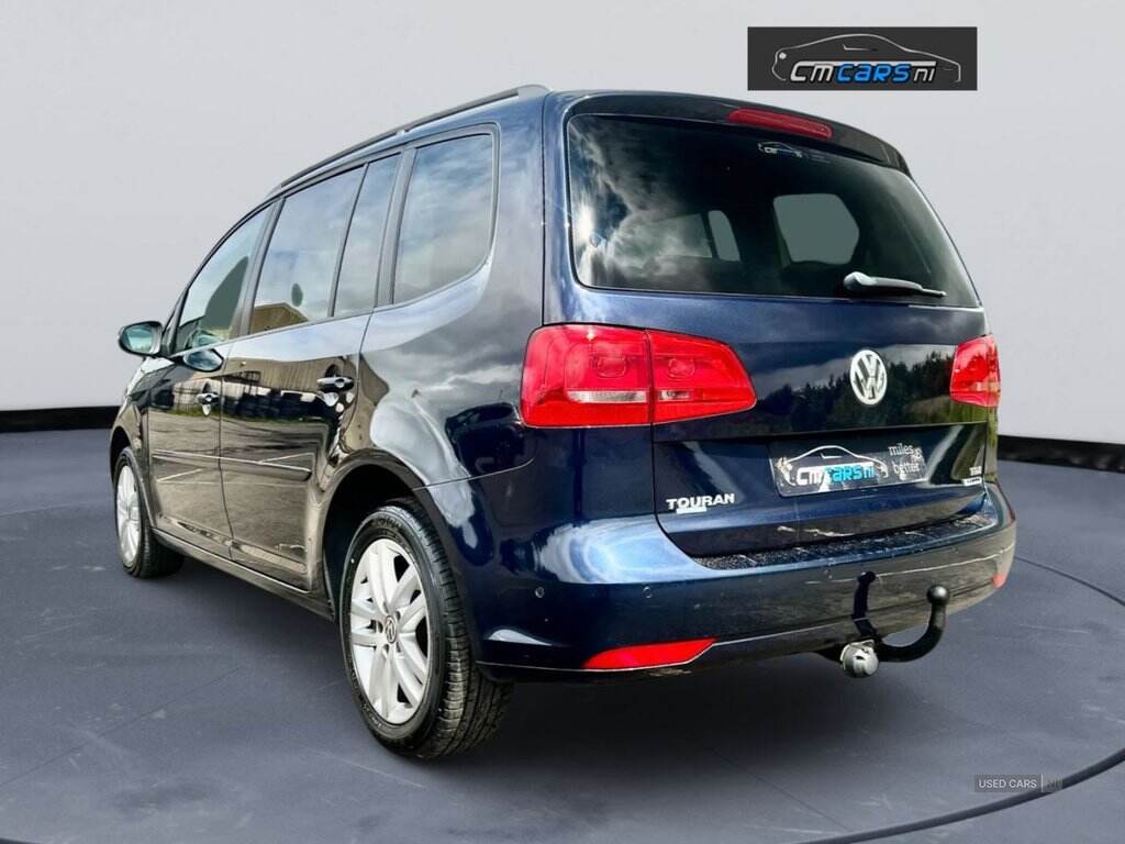 May 2015 Volkswagen Touran 1.6 TDI 105 BlueMotion Tech SE 5dr