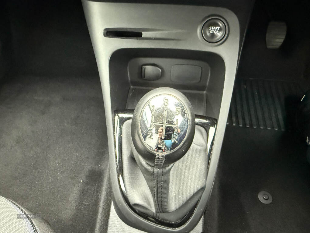 Jun 2014 Renault Captur 1.5 dCi 90 Dynamique MediaNav Energy 5dr