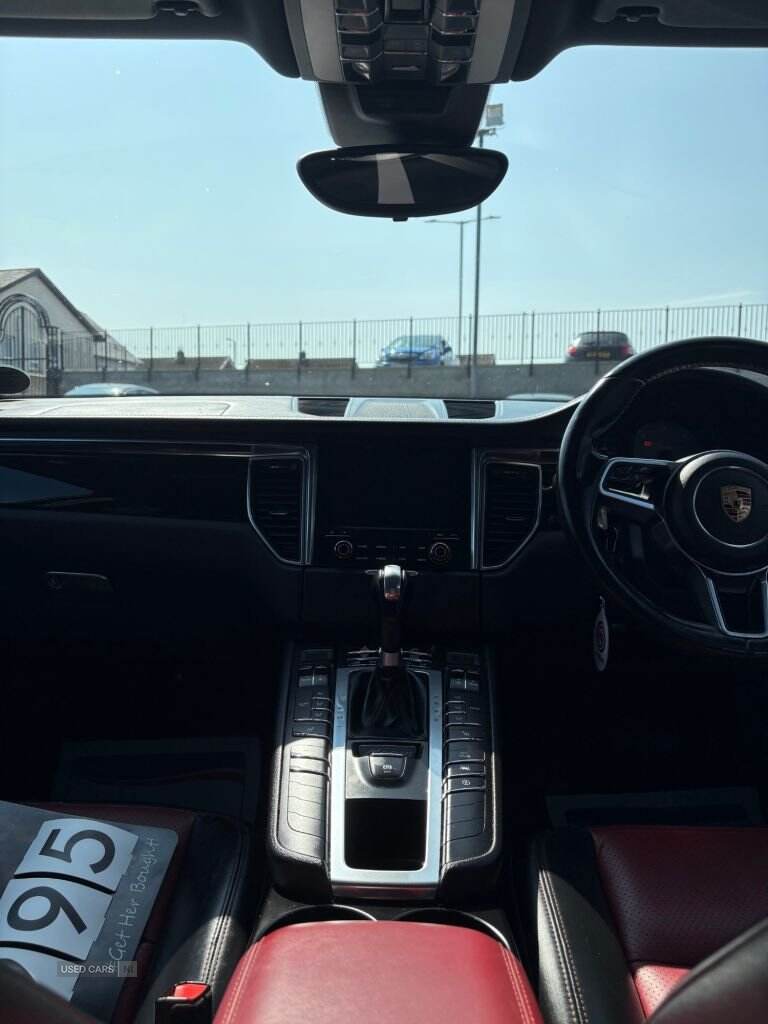 Mar 2017 Porsche Macan S Diesel 5dr PDK