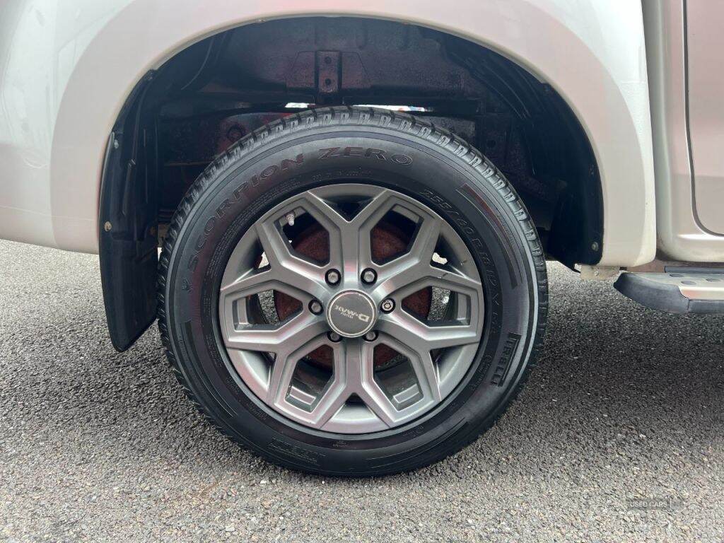 Aug 2016 Isuzu D-Max 2.5TD Blade Double Cab 4x4