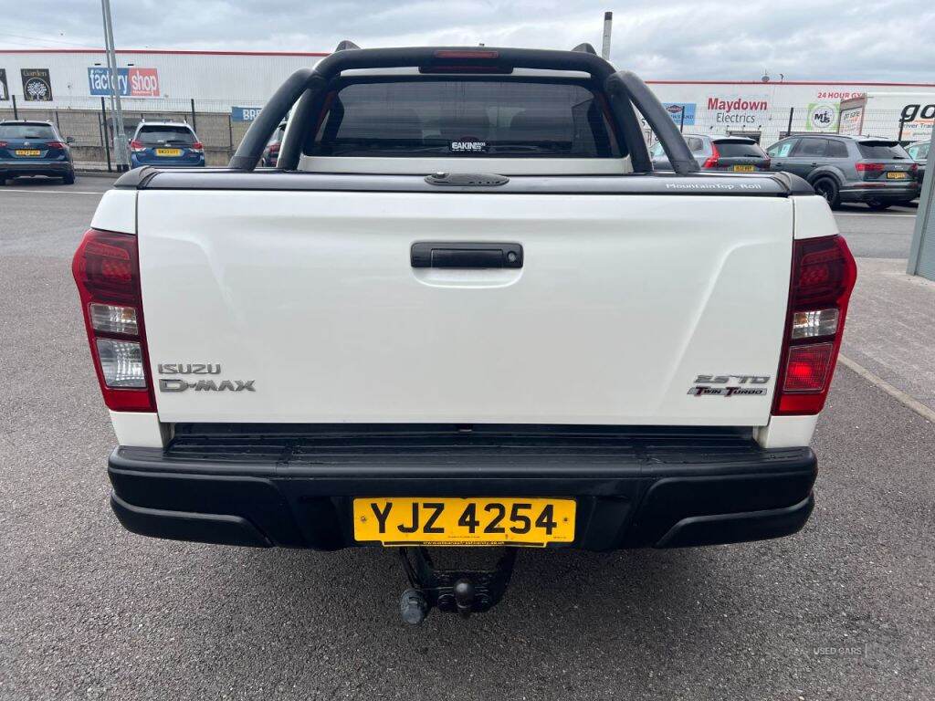 Aug 2016 Isuzu D-Max 2.5TD Blade Double Cab 4x4