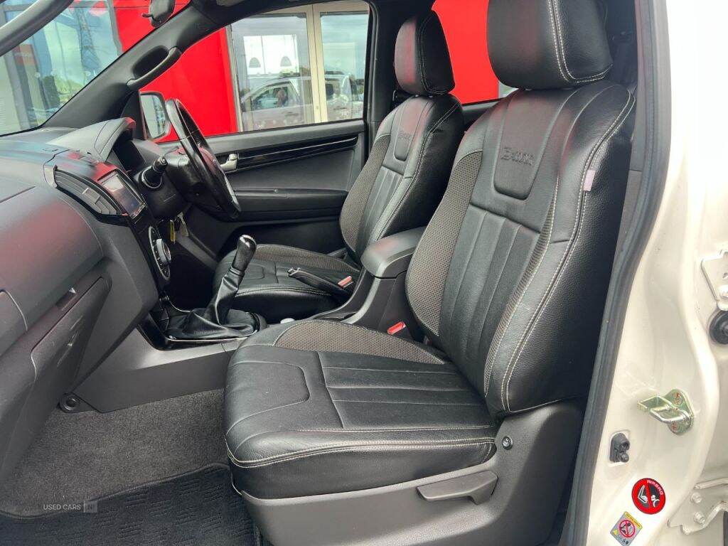 Aug 2016 Isuzu D-Max 2.5TD Blade Double Cab 4x4