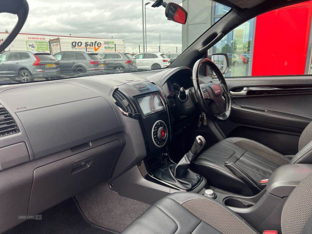 Aug 2016 Isuzu D-Max 2.5TD Blade Double Cab 4x4