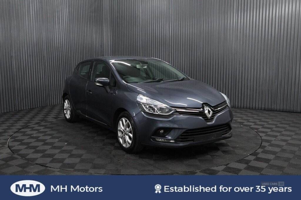 Aug 2017 Renault Clio 1.2 16V Dynamique Nav 5dr