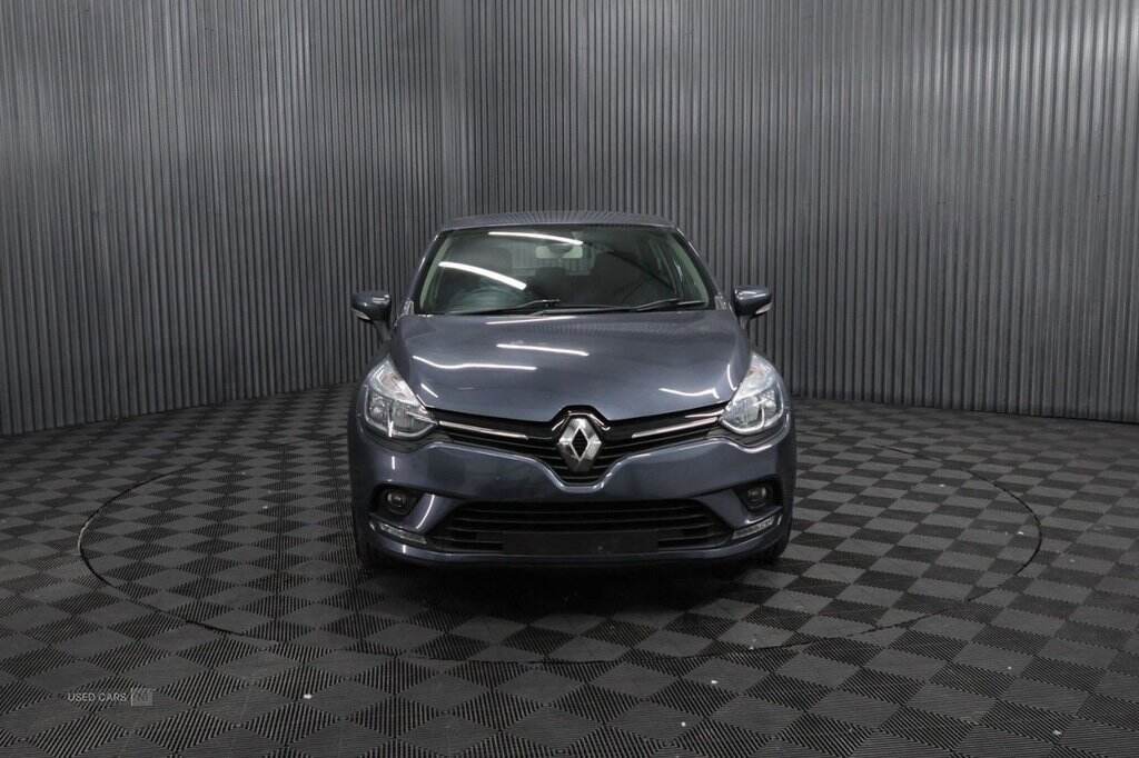 Aug 2017 Renault Clio 1.2 16V Dynamique Nav 5dr