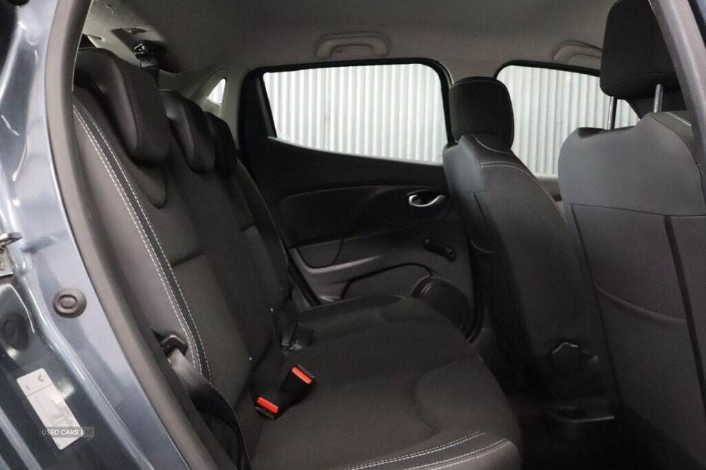 Aug 2017 Renault Clio 1.2 16V Dynamique Nav 5dr