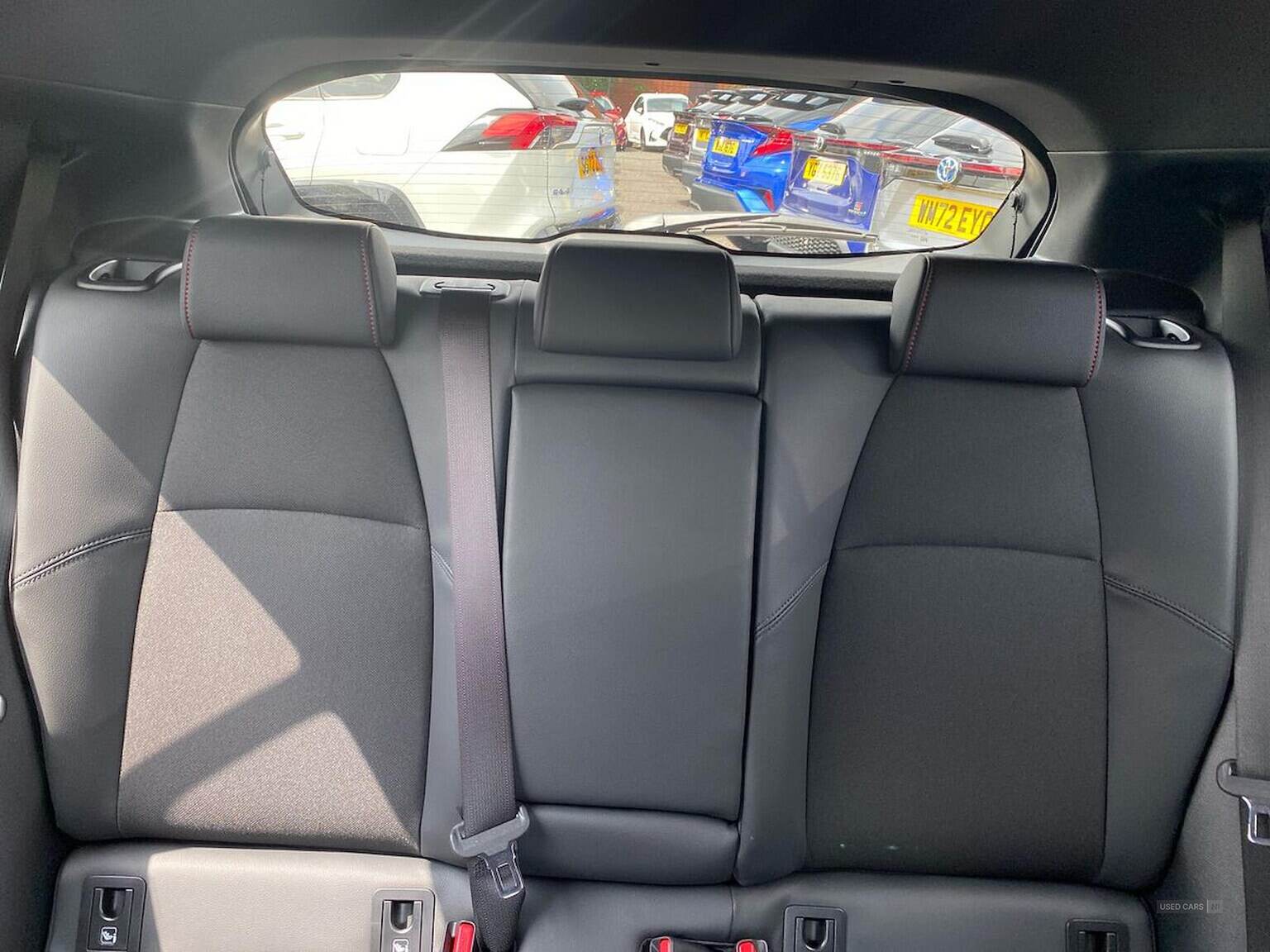  2025 Toyota Corolla 2.0 Hybrid Gr Sport 5Dr Cvt [Bi-Tone]