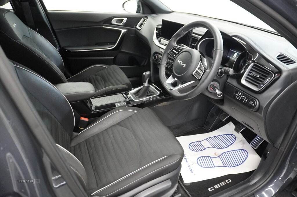 Feb 2025 Kia Ceed 1.5T GDi ISG 138 GT-Line 5dr